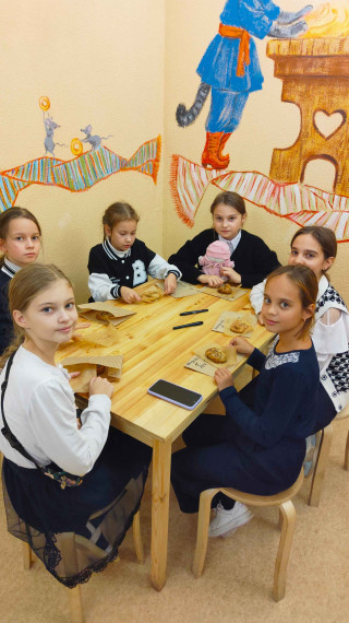 Учащиеся 4В класса посетили экскурсию по  музею  &quot;Пахнет хлебом&quot;.