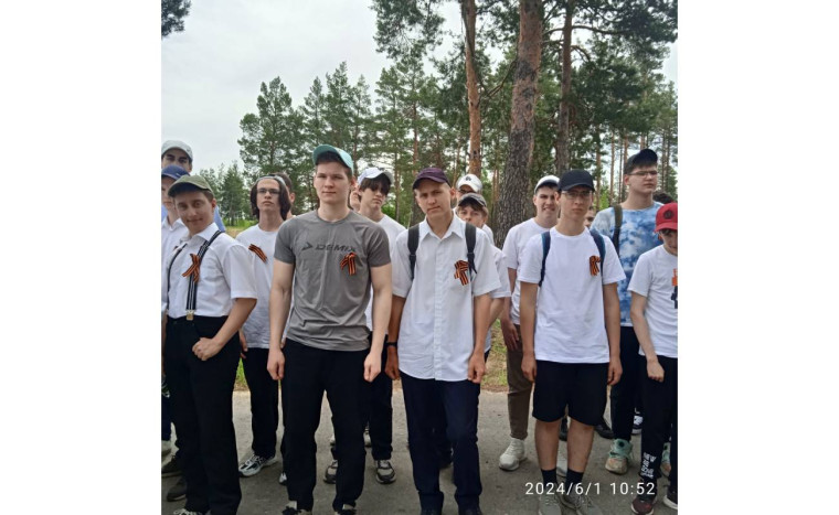 Юноши 10-х классов посетили полигон в Сельцах в рамках Дня открытых дверей в РВВДКУ..